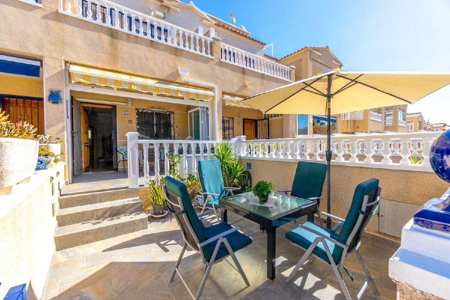  till salu hus Punta Prima Baix Segura 4