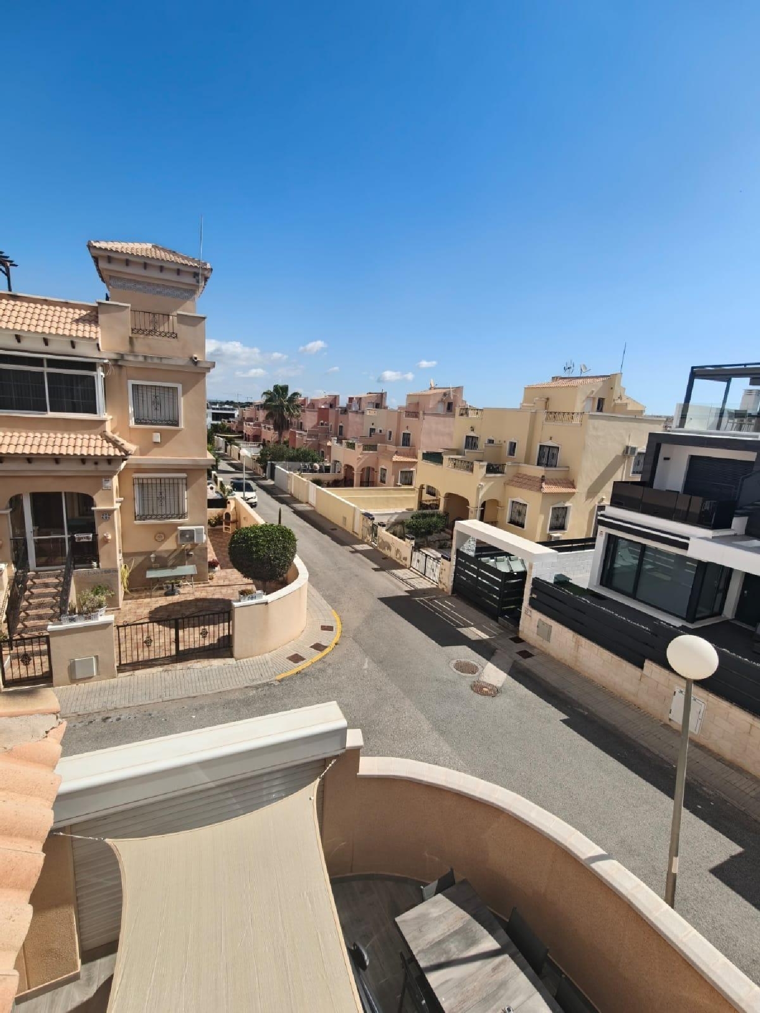 till salu hus Punta Prima Baix Segura 3