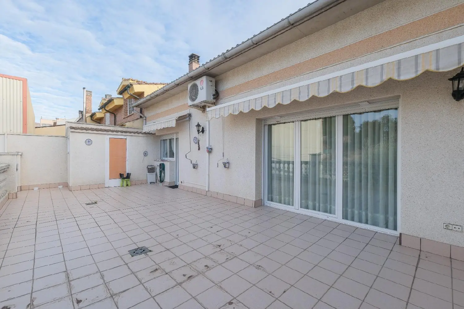  till salu hus Manresa Bages 1