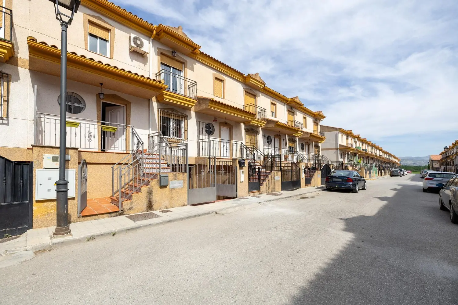  till salu hus Romilla Vega De Granada 1