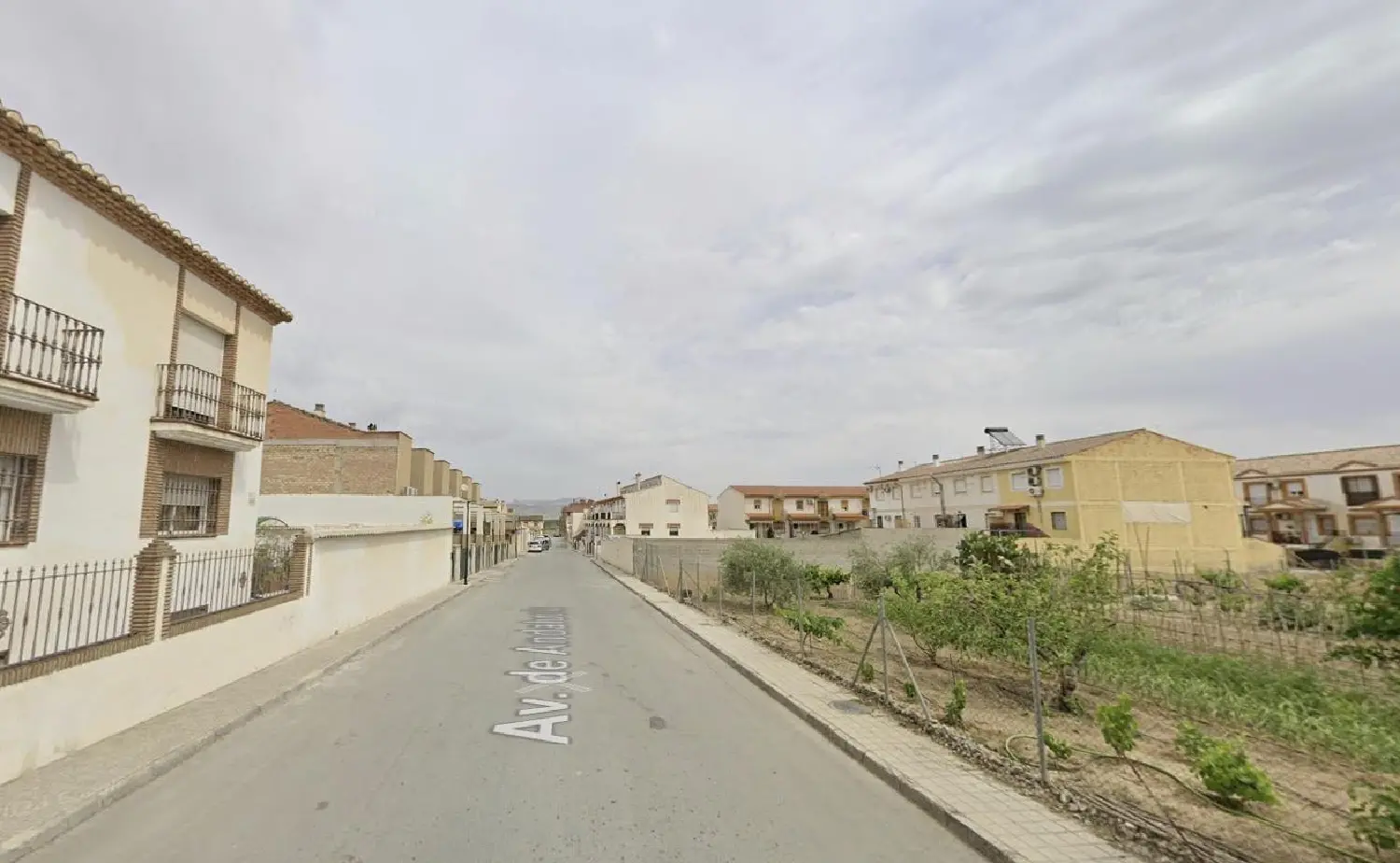  till salu hus Romilla Vega De Granada 1