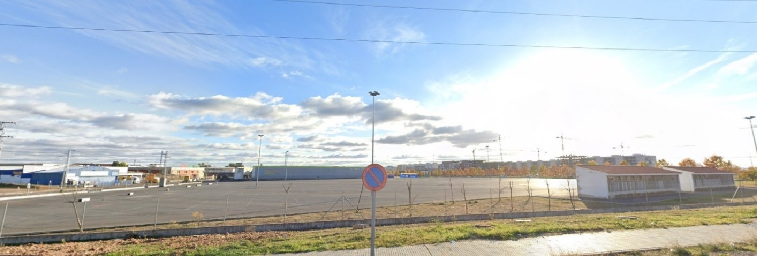  till salu hus Ronda Sur-Ctra De Sevilla Badajoz 1