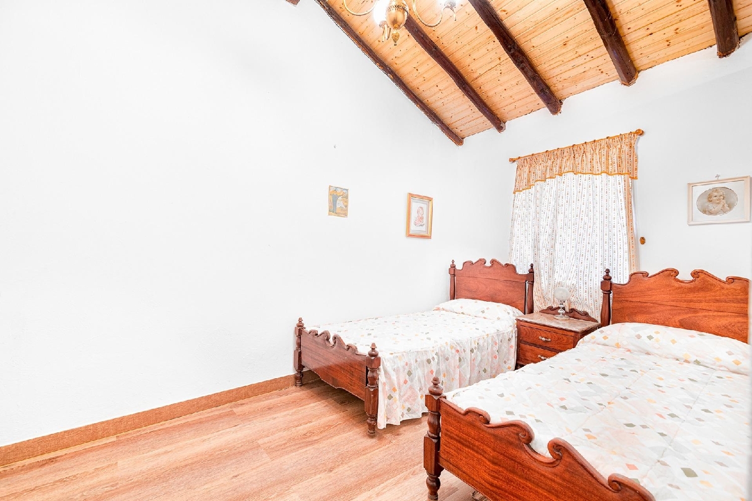  till salu hus San Isidro Área Norte 8