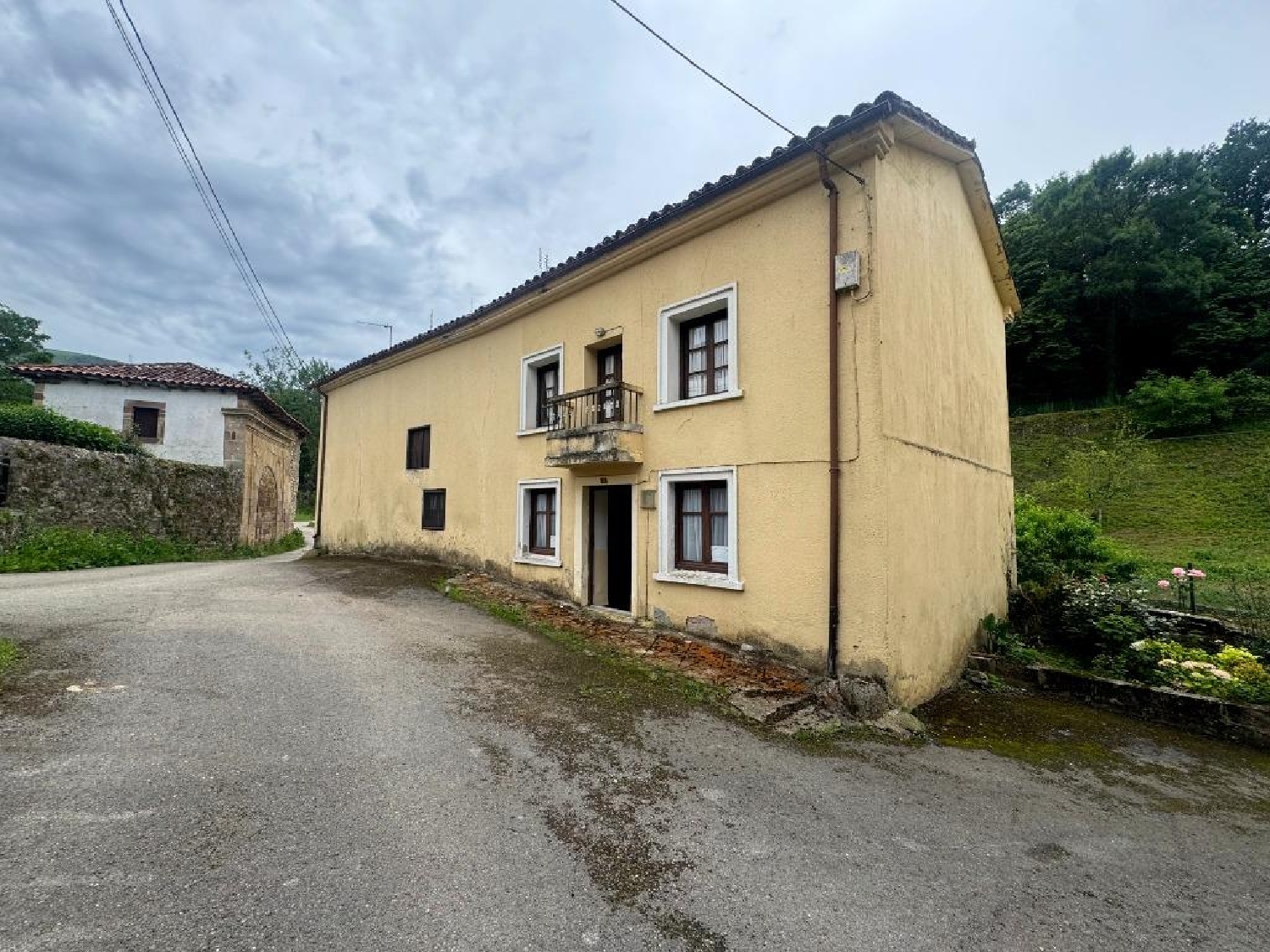  till salu hus Cotillo Besaya 1