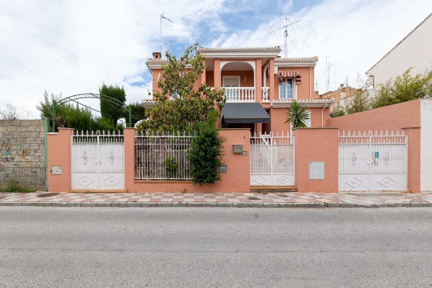  till salu hus Santa Fe Vega De Granada 4