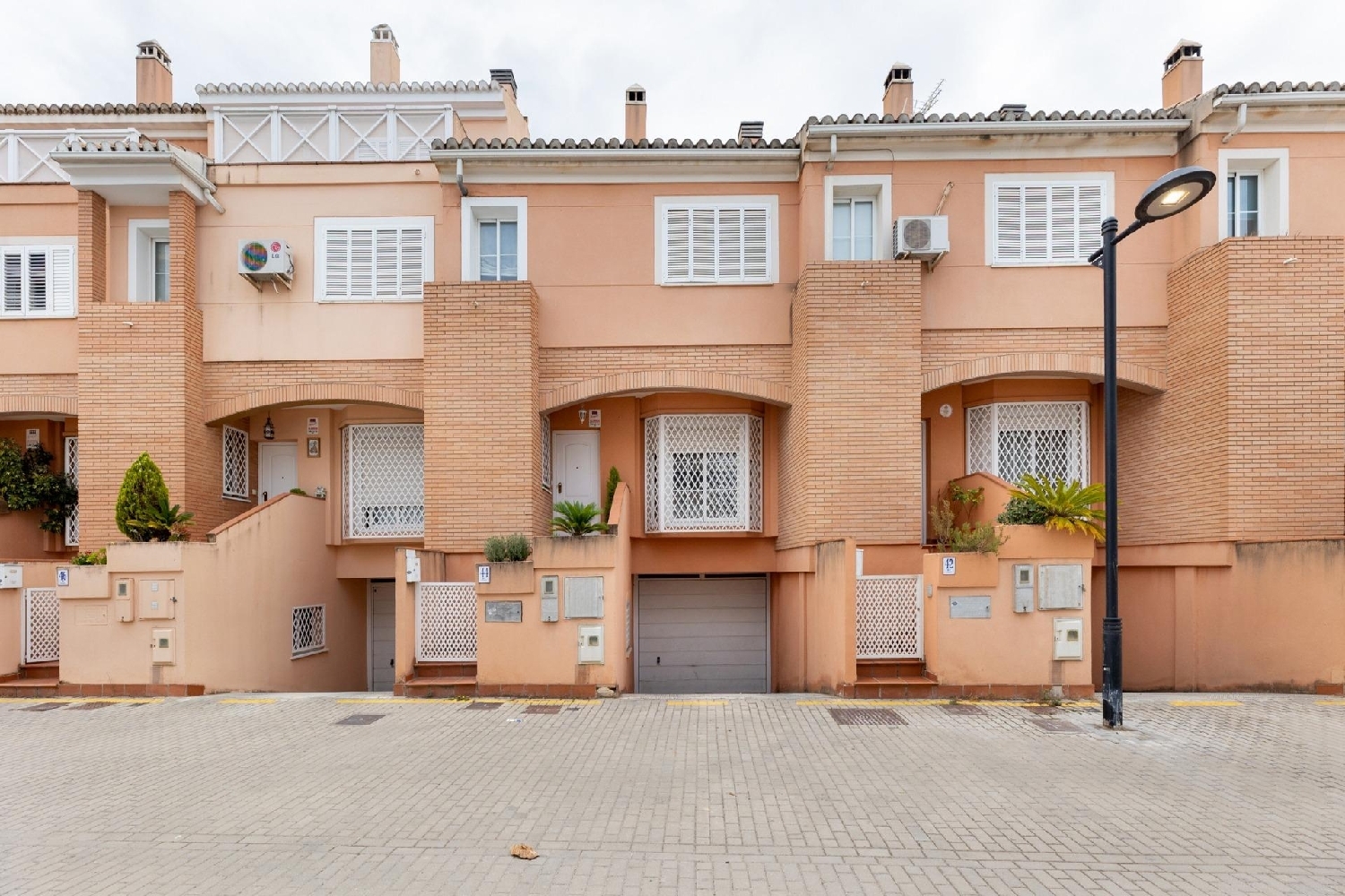  till salu hus Santa Juliana Vega De Granada 5