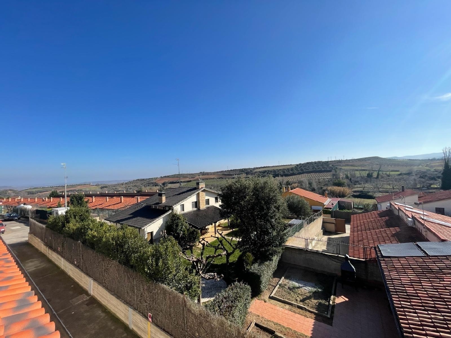 till salu hus Santa Lucia Rioja Media 2