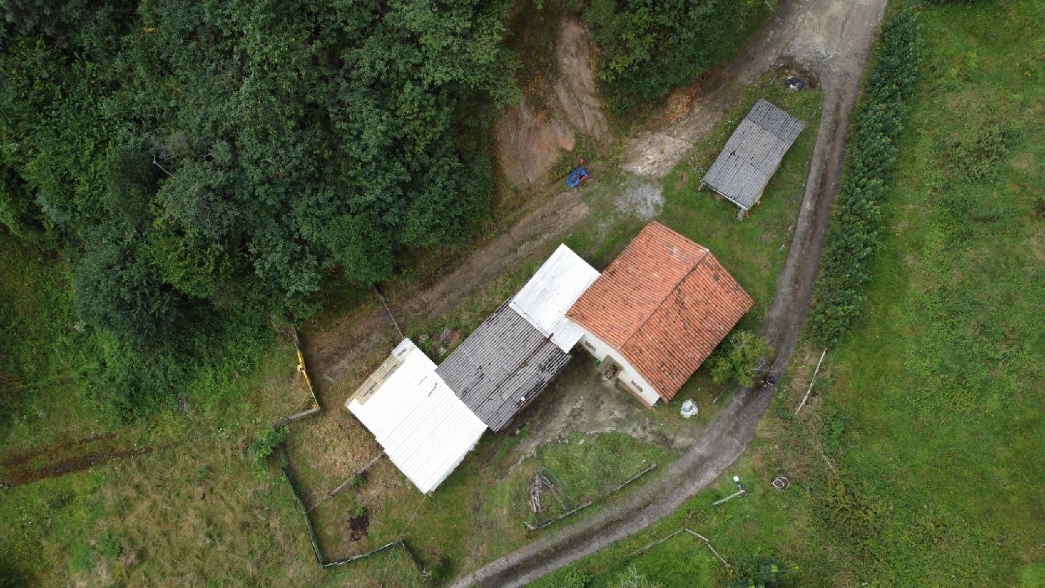  till salu hus Santianes Oriente 4