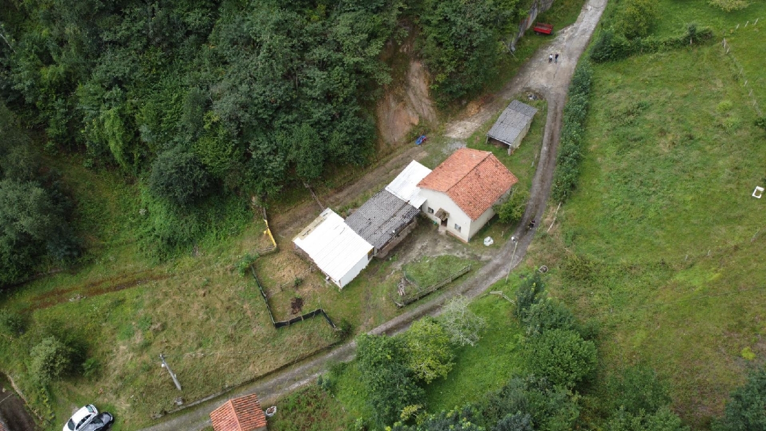 till salu hus Santianes Oriente 2