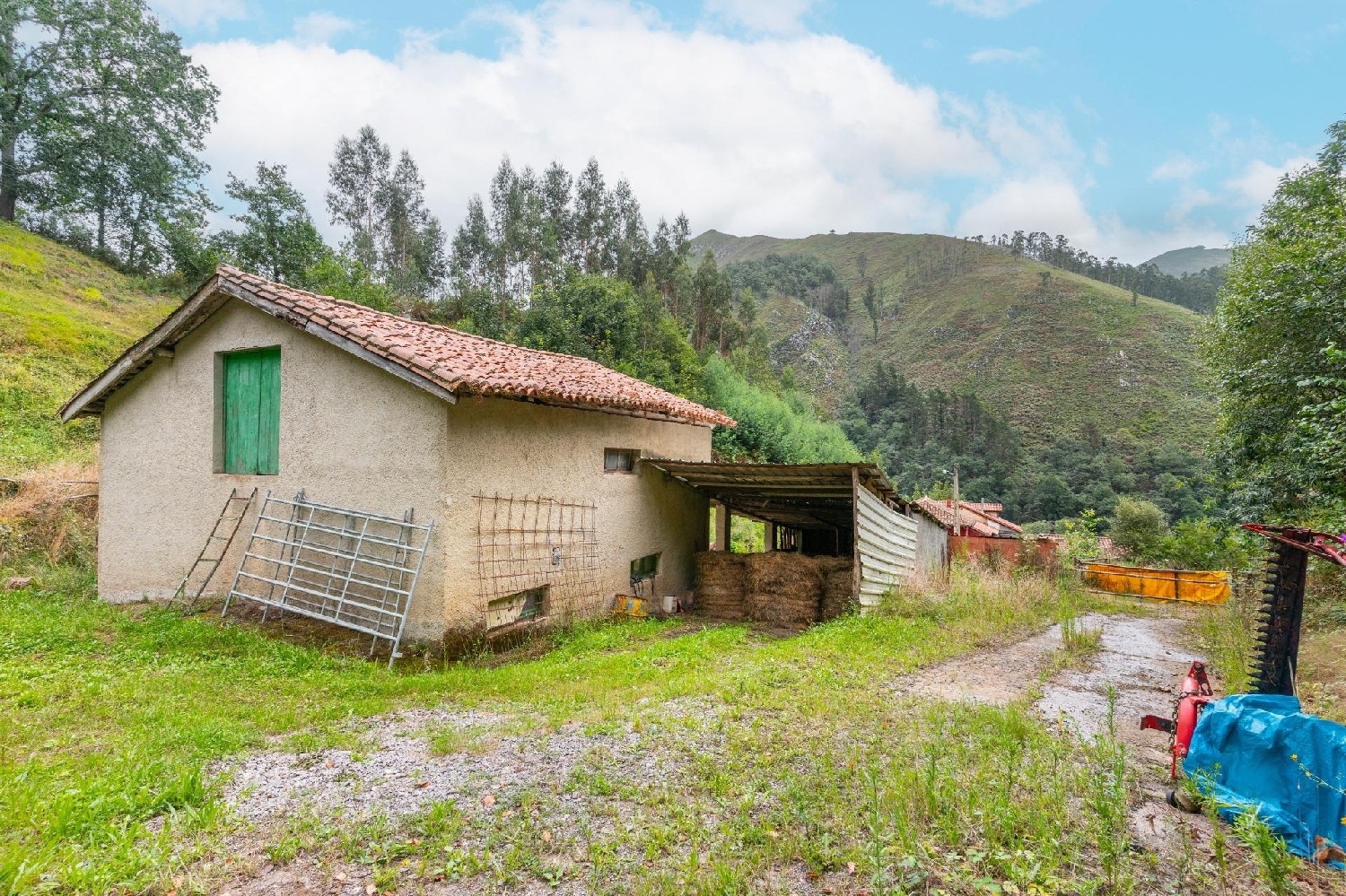  till salu hus Santianes Oriente 8