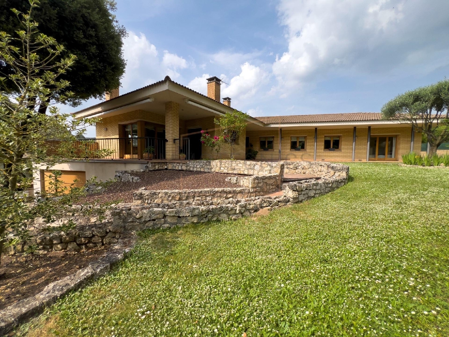  till salu hus Tona Osona 1