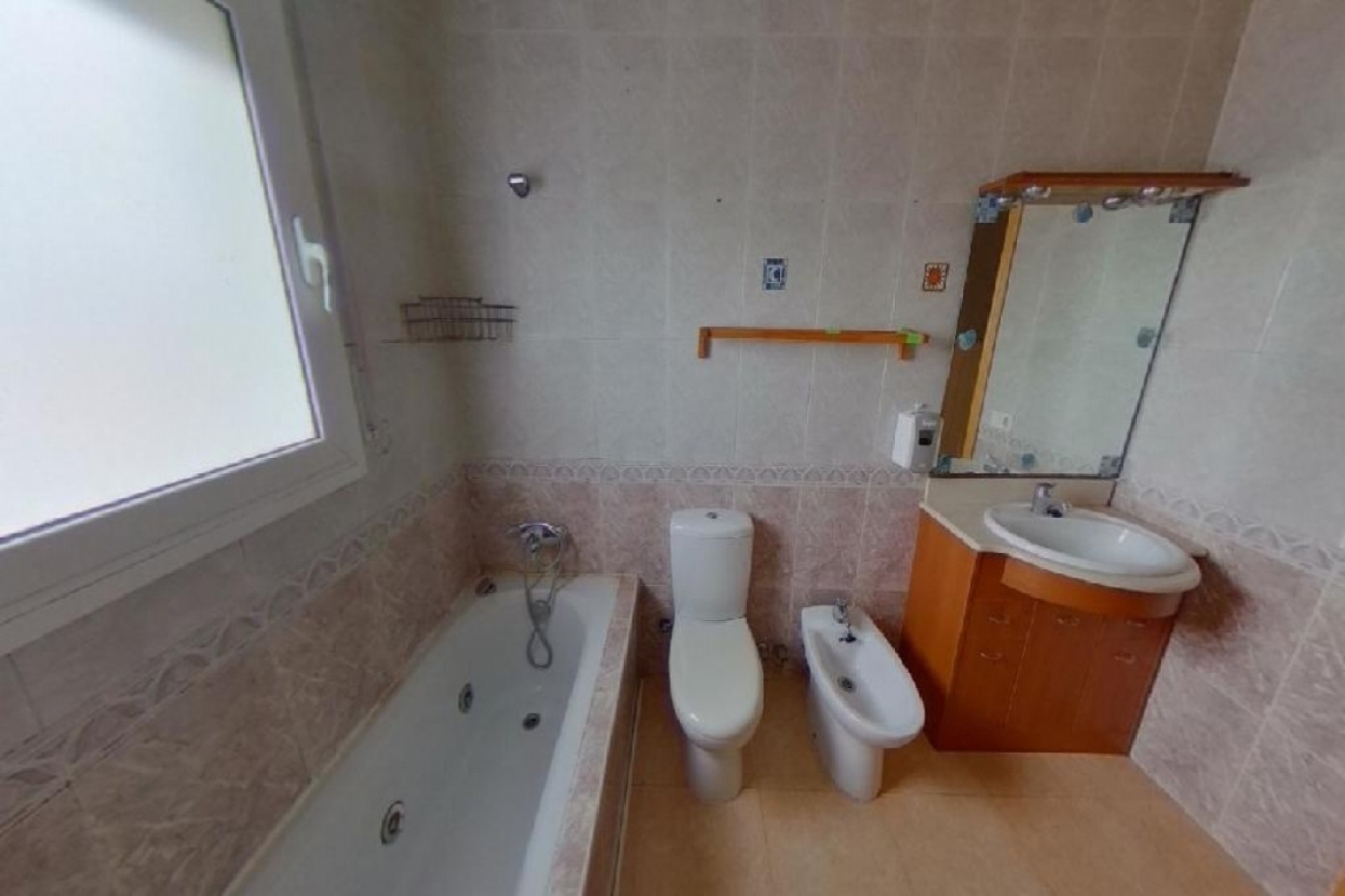  till salu hus Urbanitzacio Montbarbat Selva 4