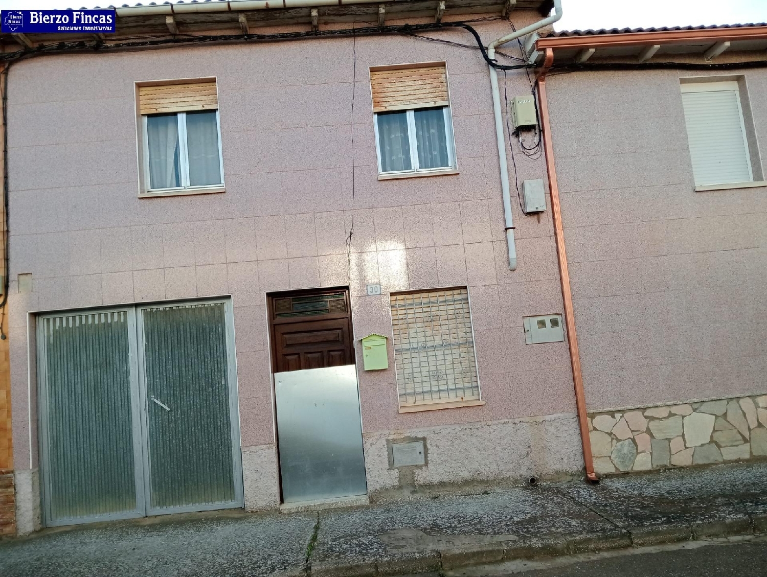 till salu hus Urbanización Camino De Santiago Astorga 3