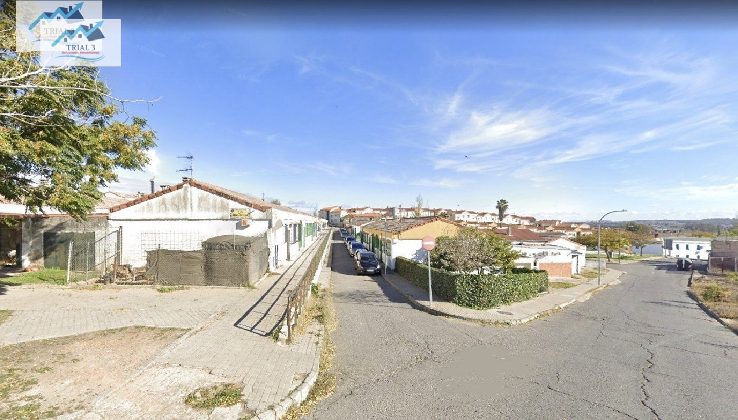 till salu hus Urbanizacion Rio Caya Badajoz 2