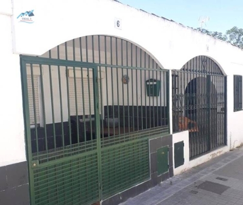 Urbanizacion Rio Caya Badajoz hus foto 6253481