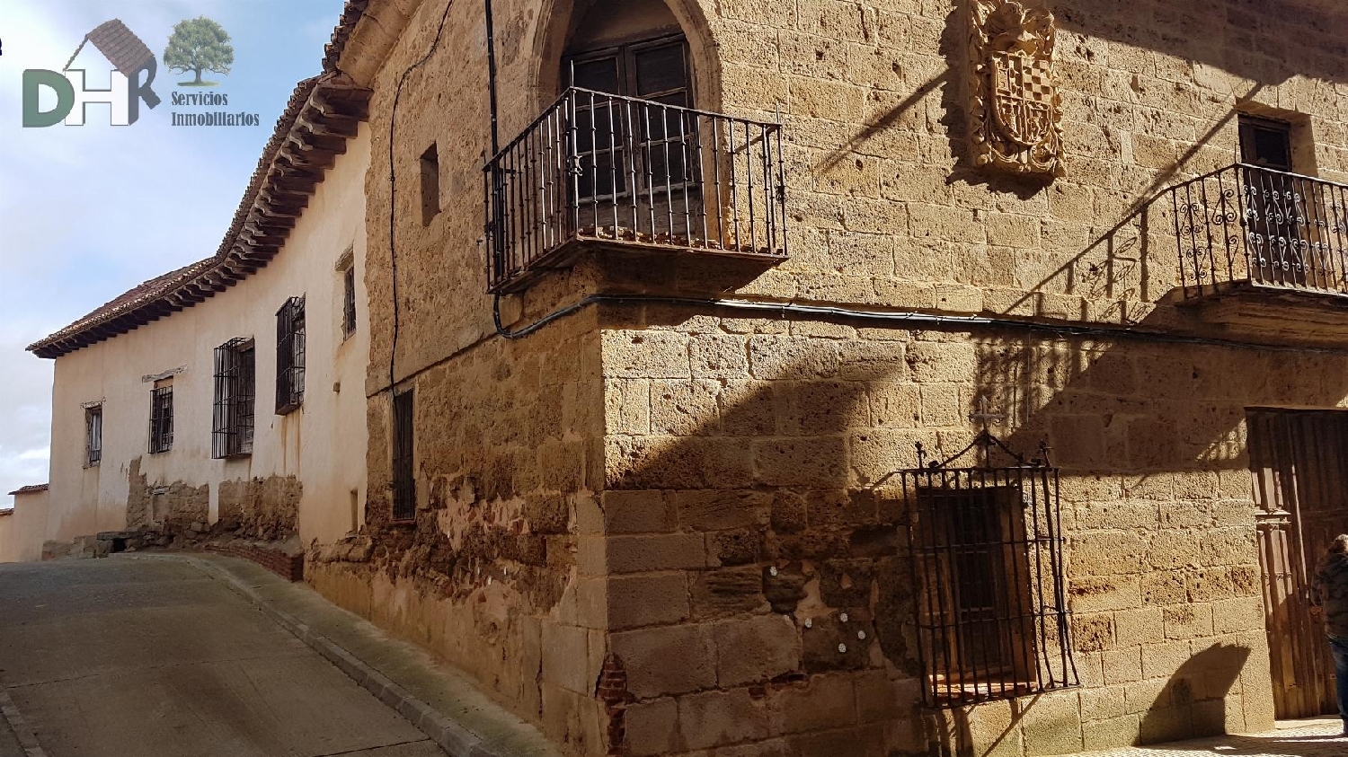  till salu hus Valderas Valencia De Don Juan 1
