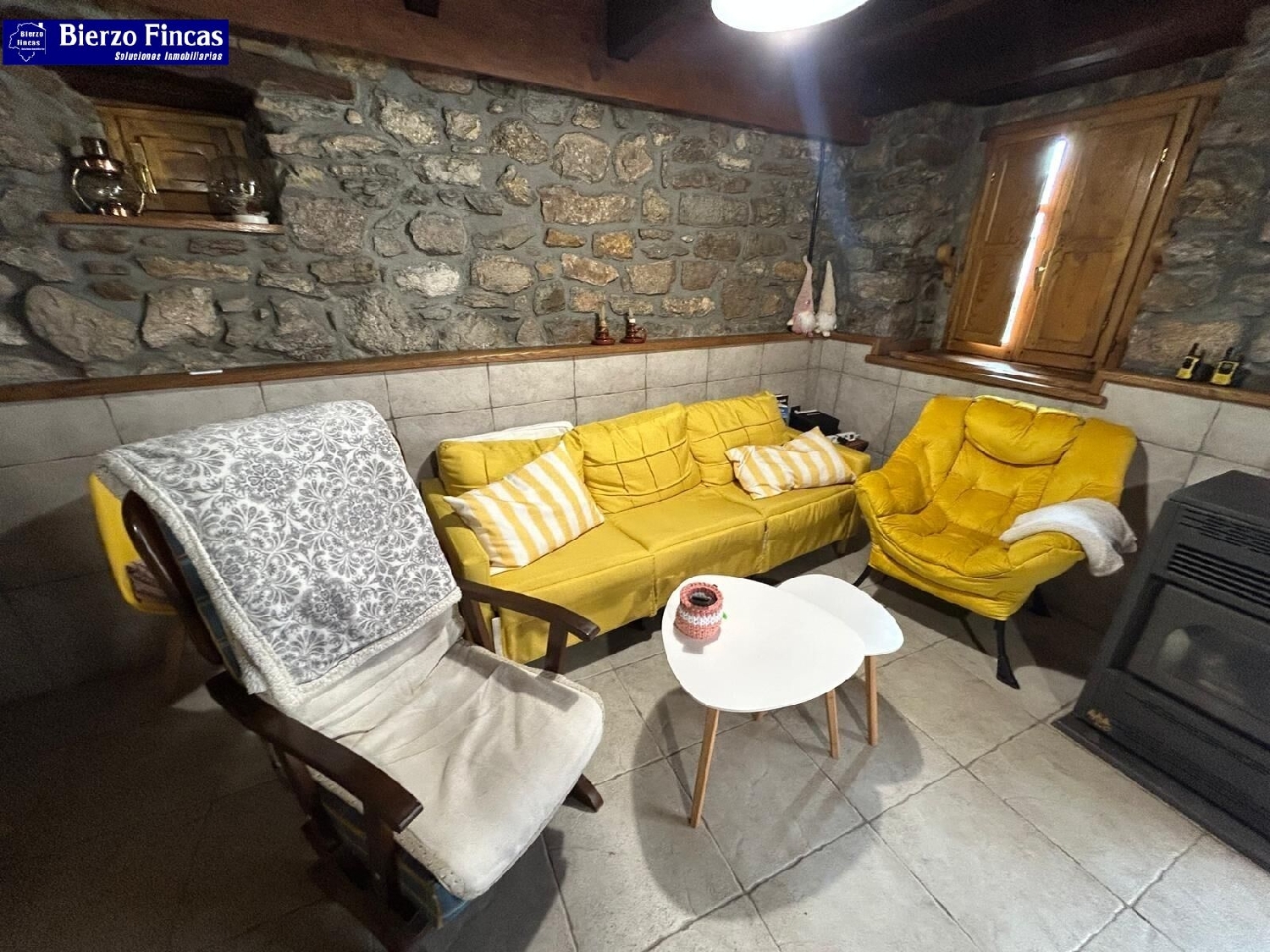  till salu hus Vega De Viejos Villablino 8