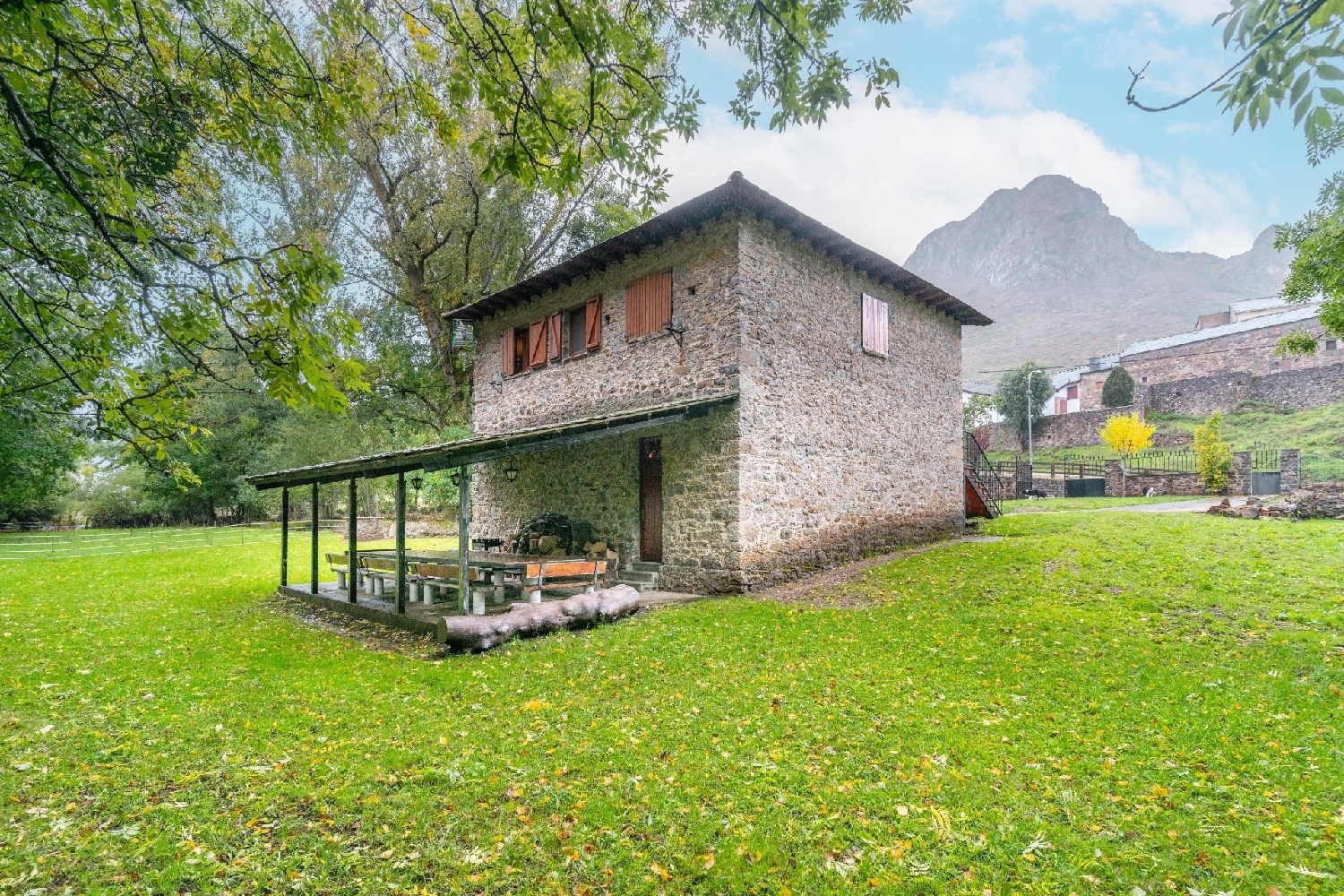  till salu hus Vega De Viejos Villablino 7