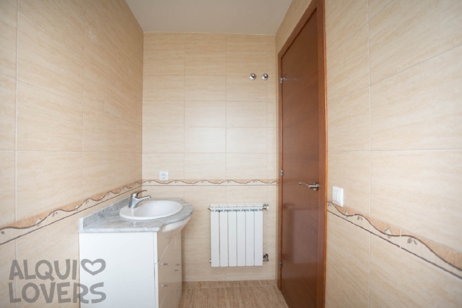  till salu hus Veinat De Baix Selva 7