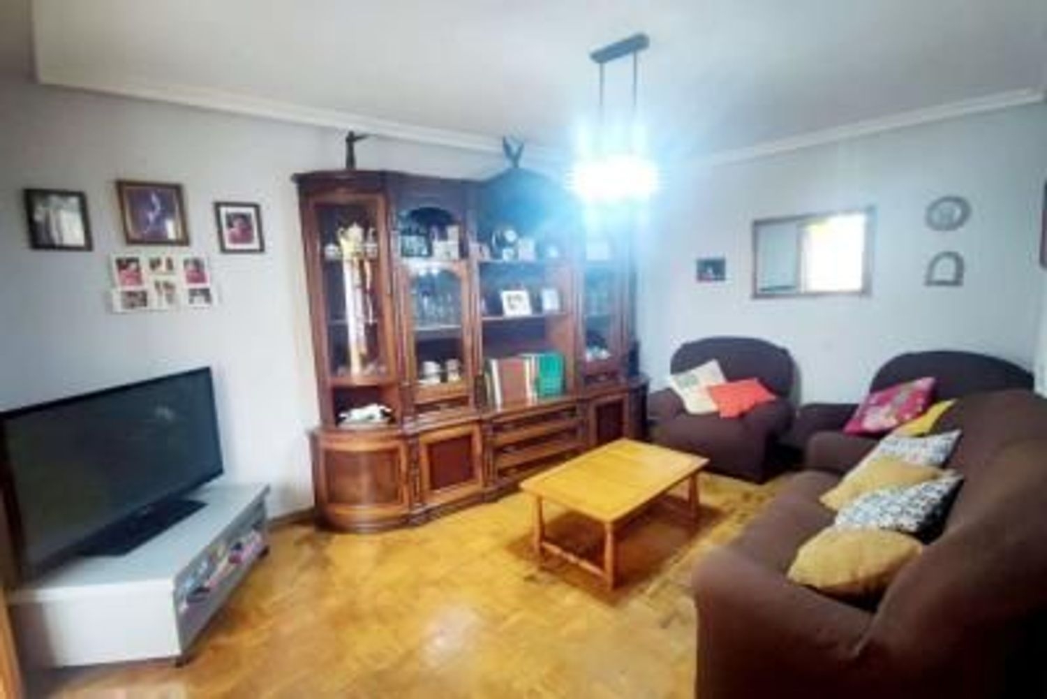  till salu hus Villaestremeri Caudal 6