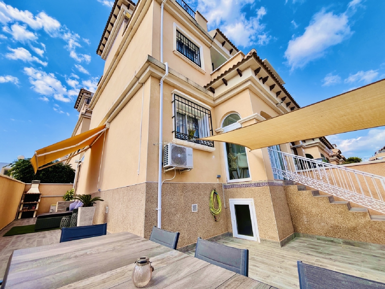  till salu hus Villamartín Baix Segura 1