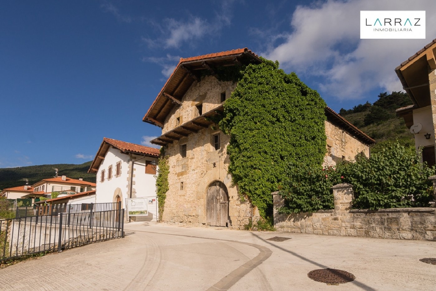 till salu hus Zuriain Pirineo 2