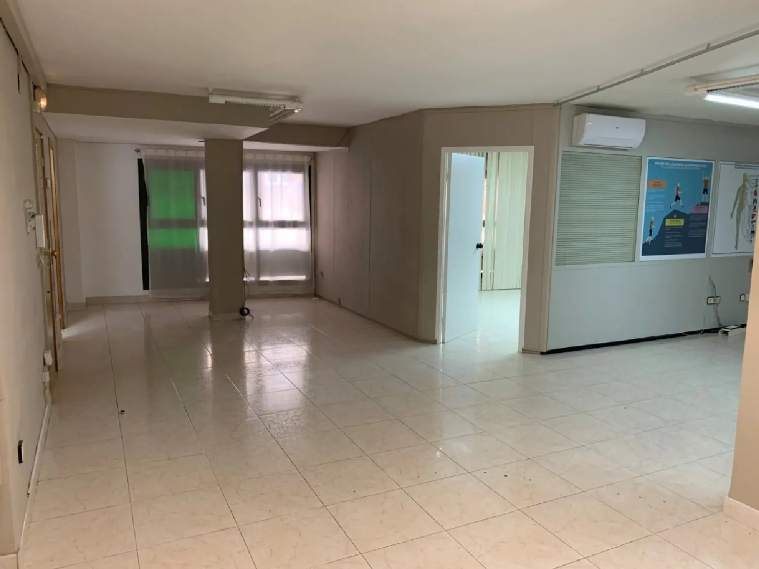  till salu kontor Eixample Tarragonès 1