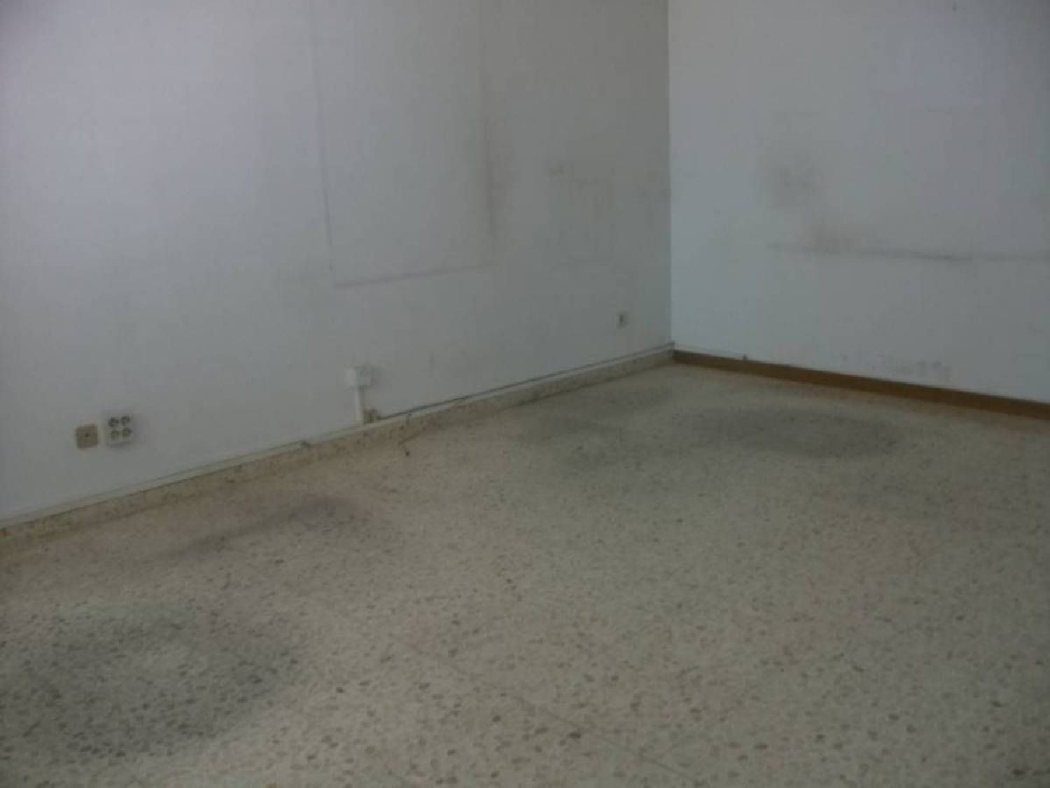  till salu kontor Els Comdals Bages 4