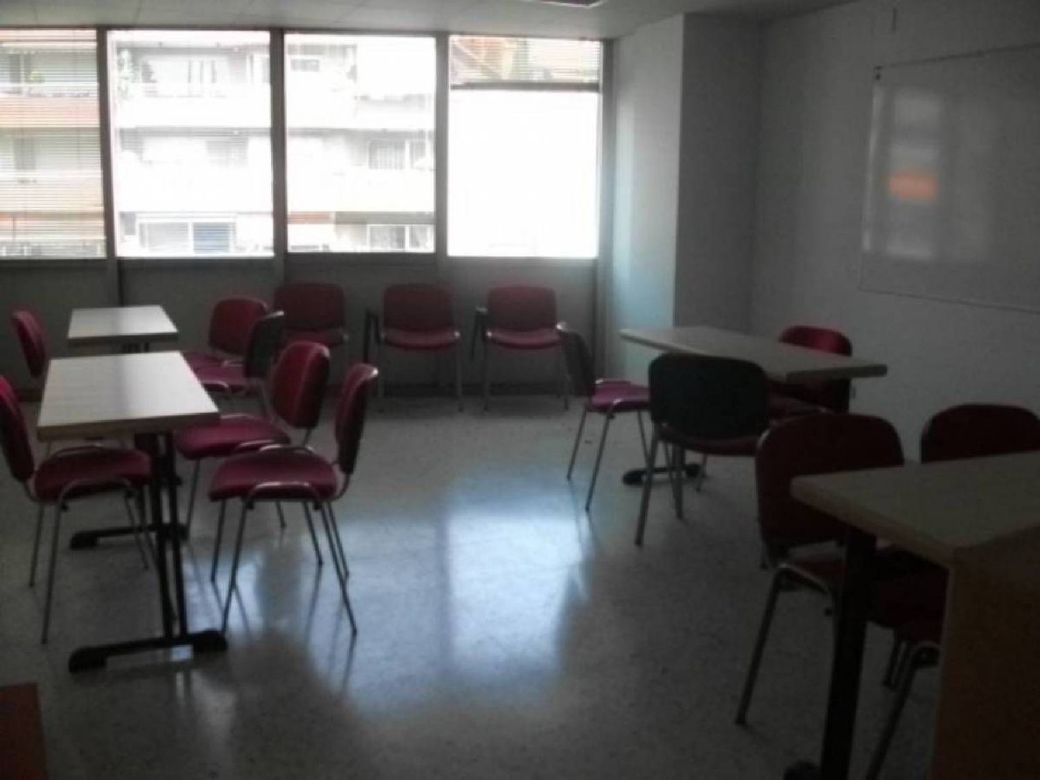  till salu kontor Els Comdals Bages 1