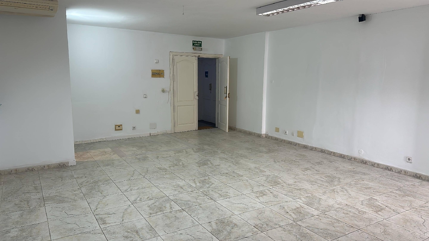  till salu kontor La Concha Lanzarote 7