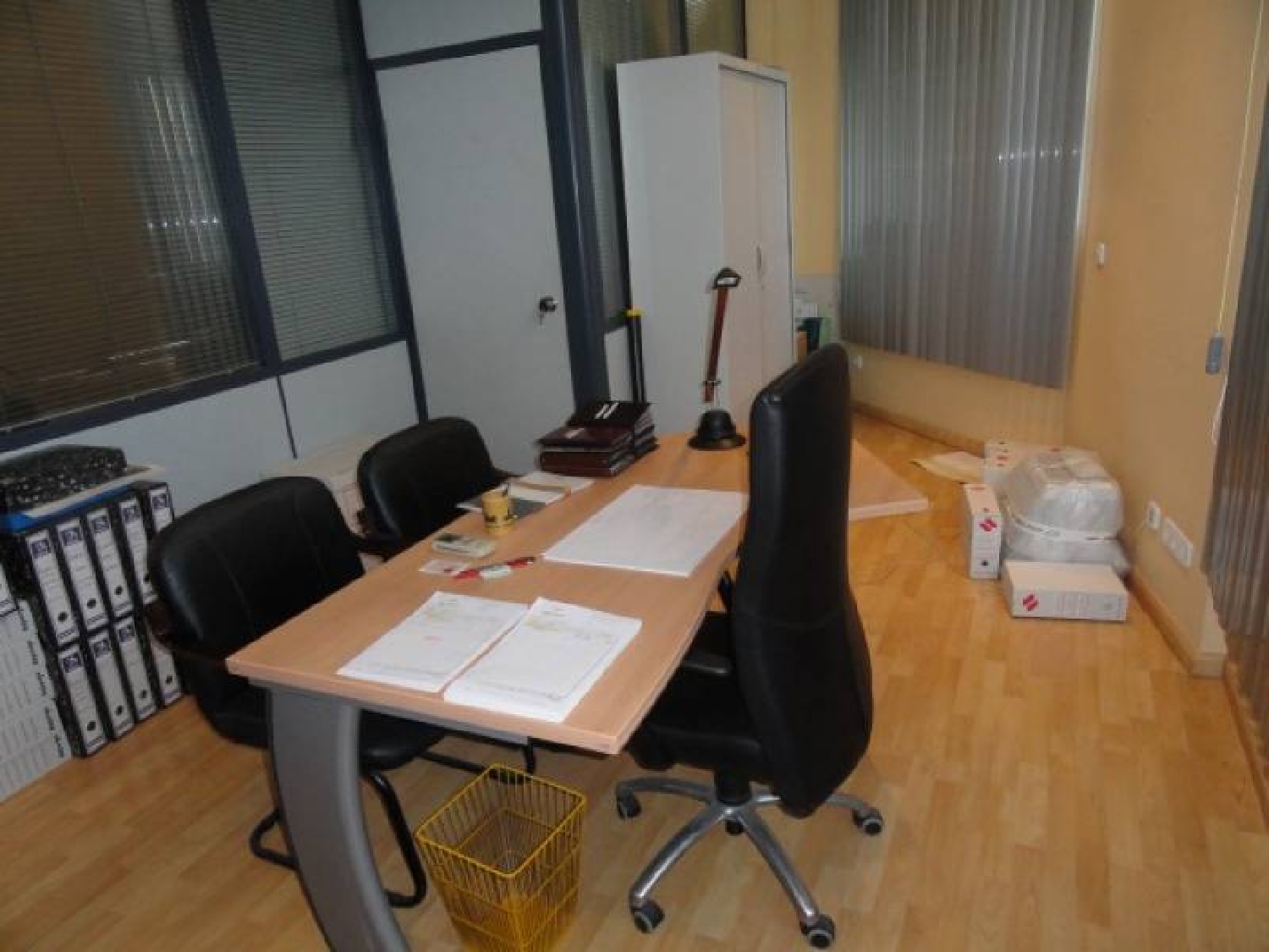 till salu kontor Els Montesinos Vinalopó Mitjà 8