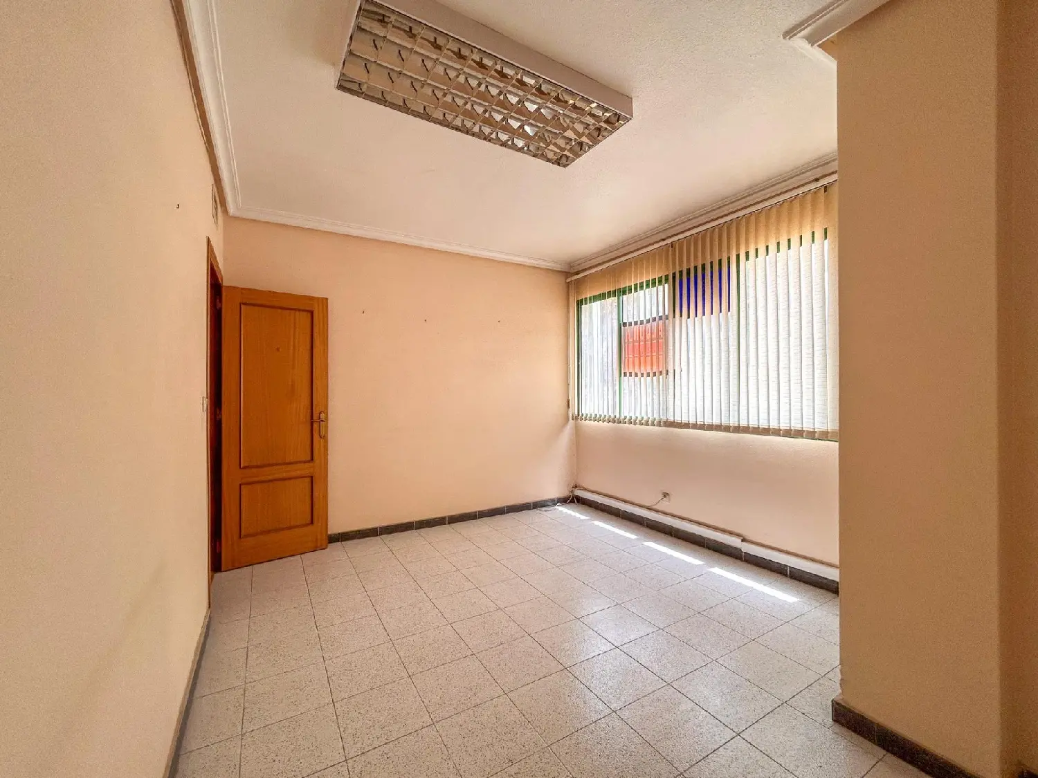  till salu kontor Montepríncipe Vega Media Del Segura 9
