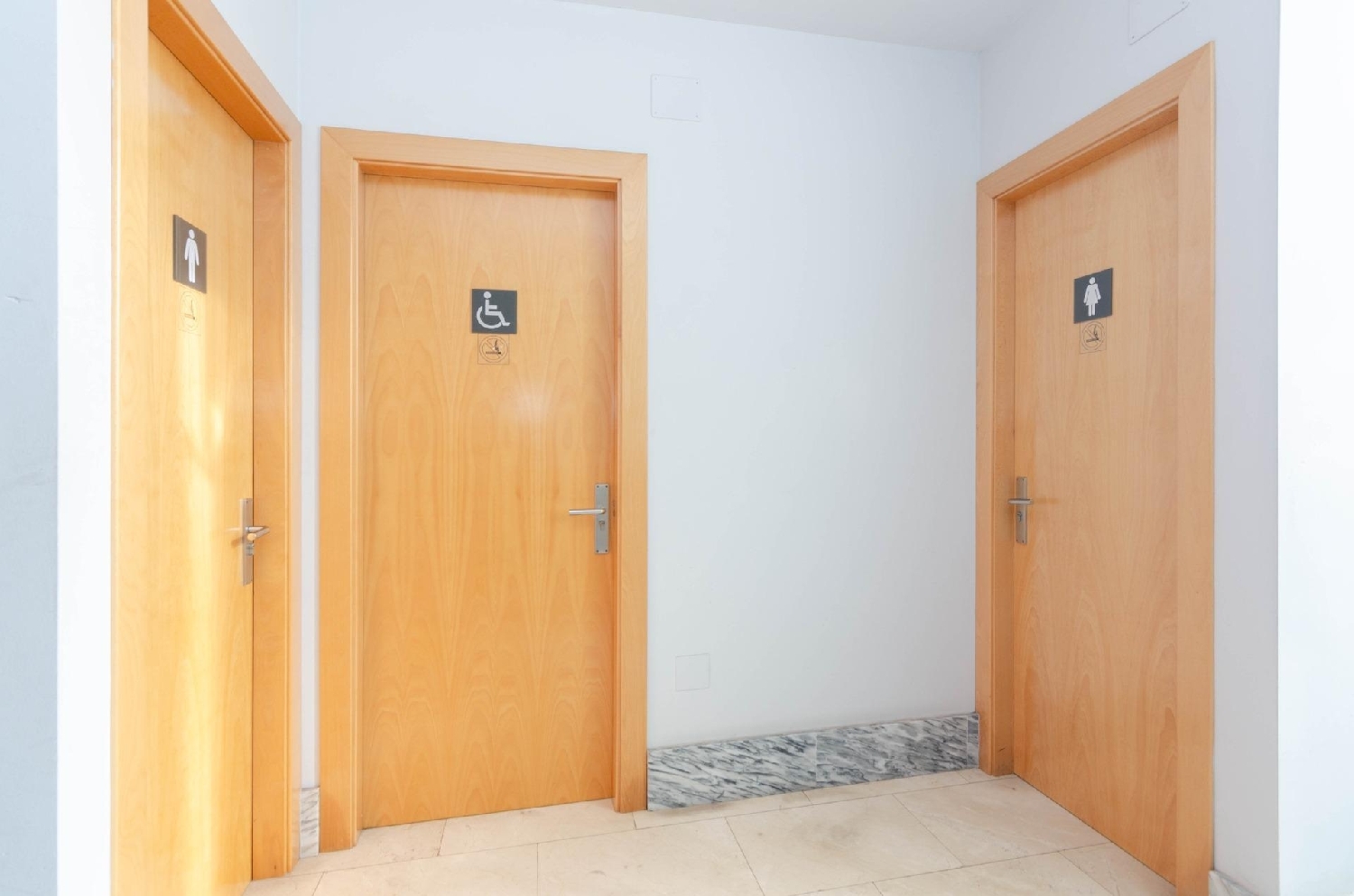  till salu kontor Nuñez Avilés 8