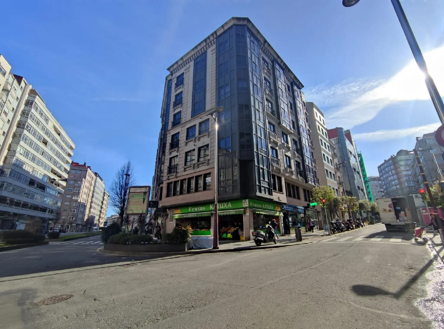  till salu kontor Pardavila Vigo 1