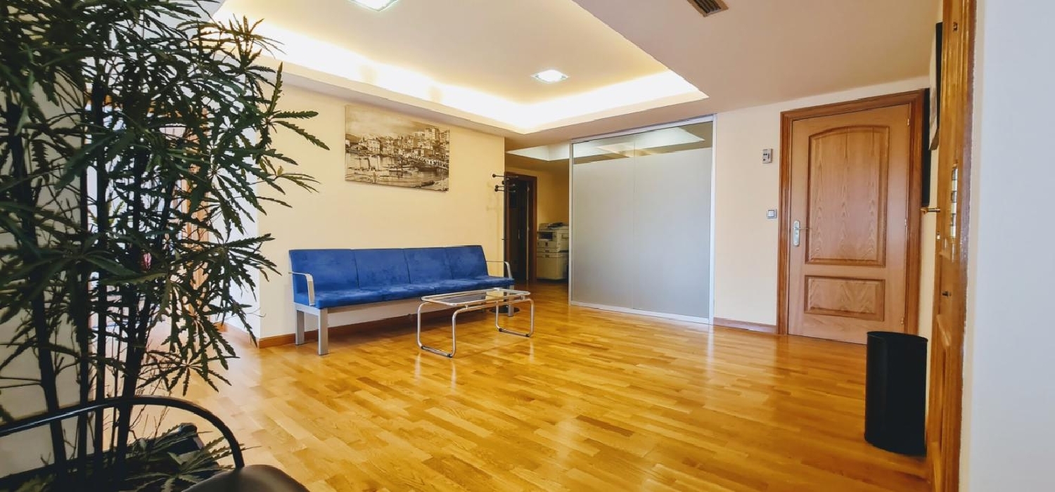 till salu kontor Roupeiro Vigo 3