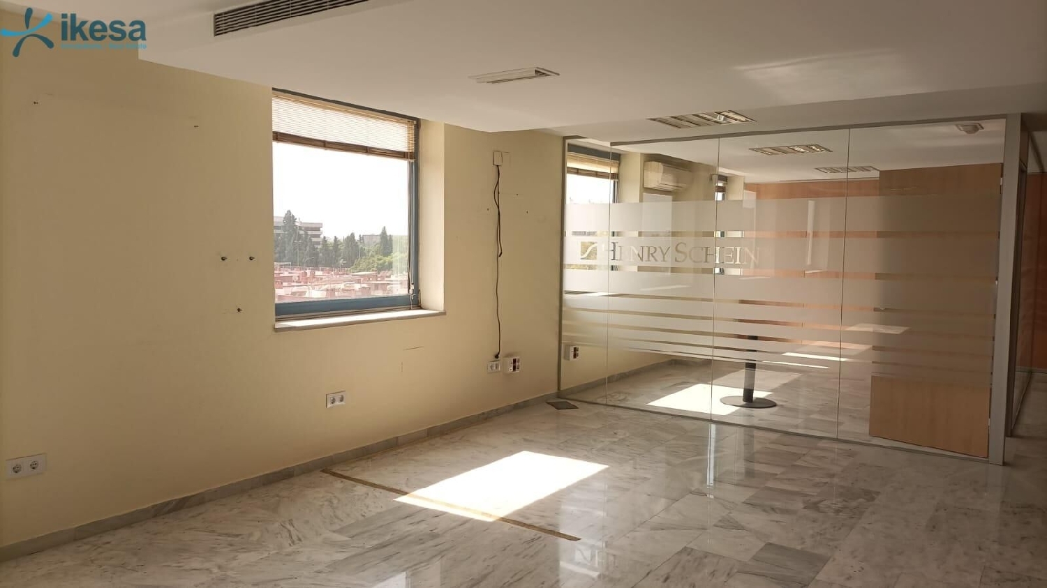 till salu kontor San Pablo-Santa Justa Metropolitana De Sevilla 3