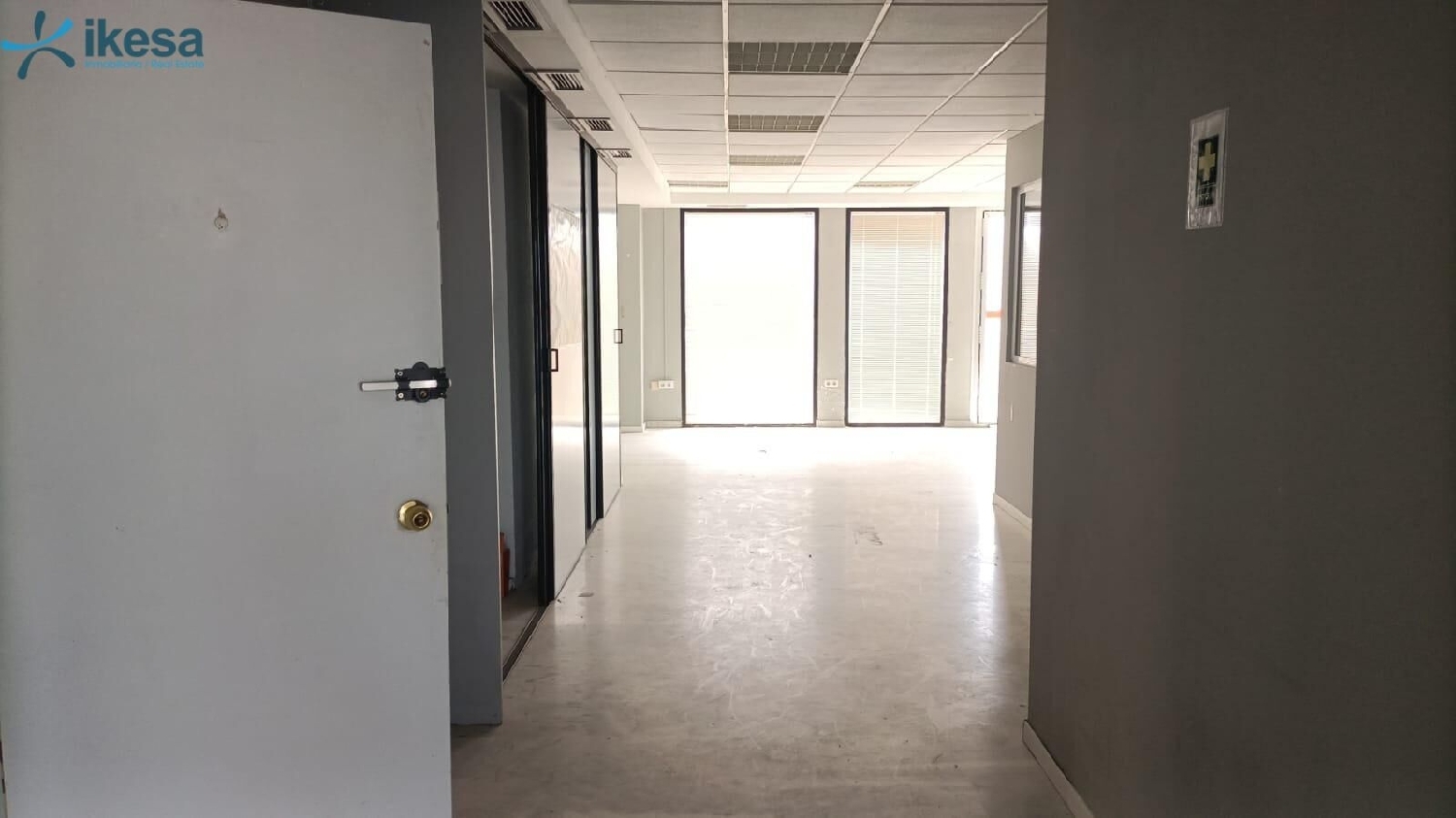 till salu kontor San Pablo-Santa Justa Metropolitana De Sevilla 2