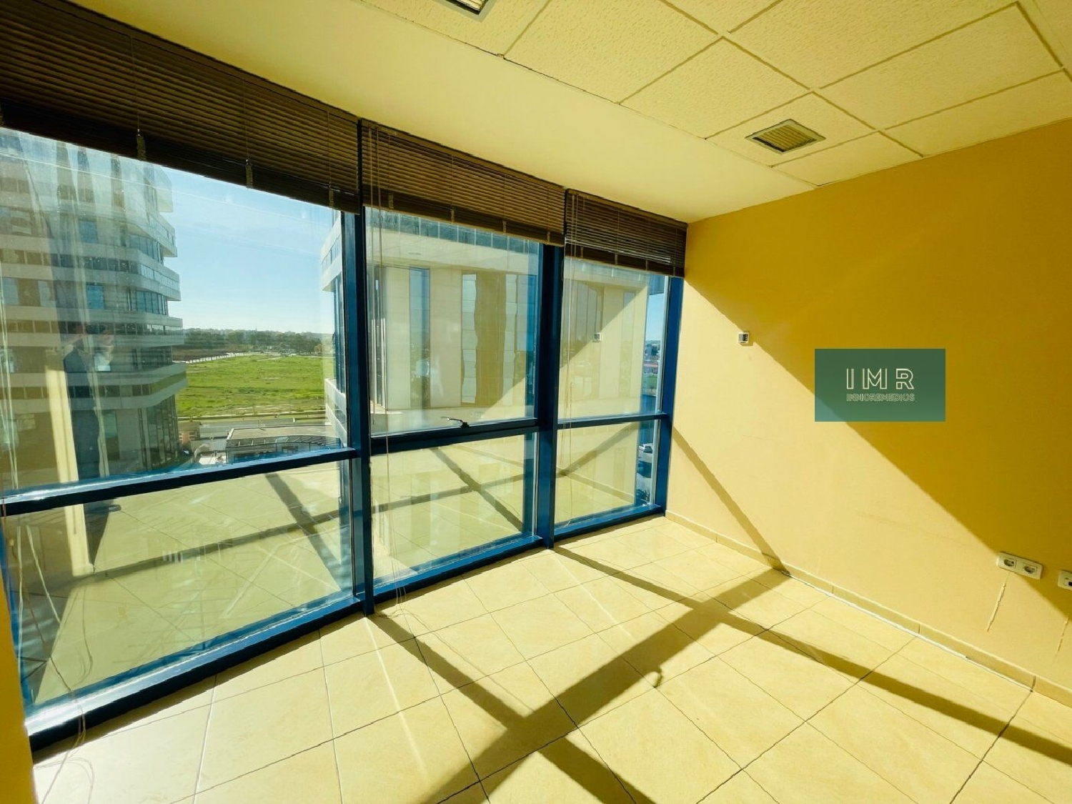  till salu kontor Valdezorras Metropolitana De Sevilla 1