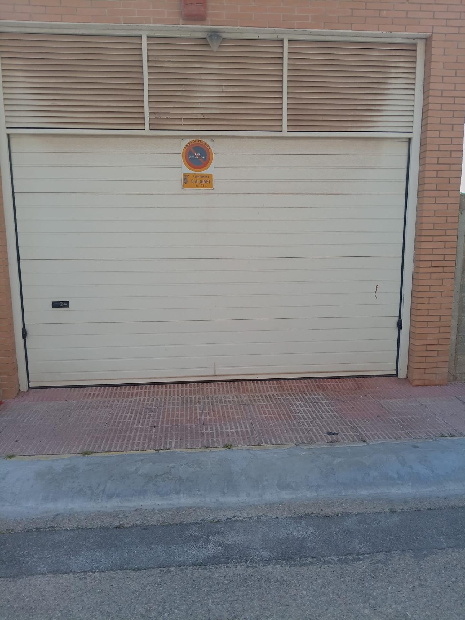 till salu parkering Alginet Ribera Alta 3