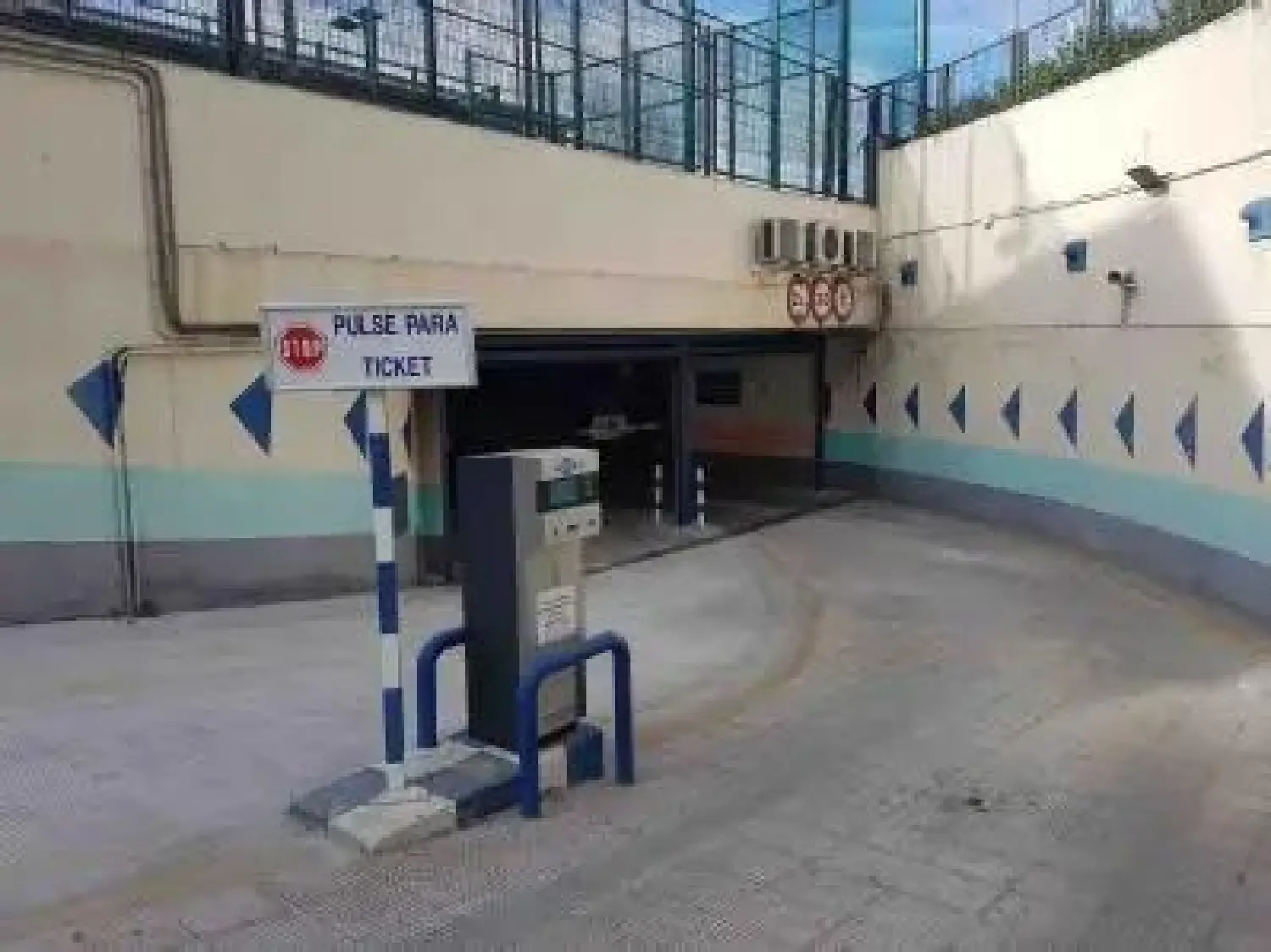 till salu parkering Alminares Vega De Granada 2