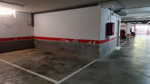 Lamadrid Trasmiera parkering foto 6173628