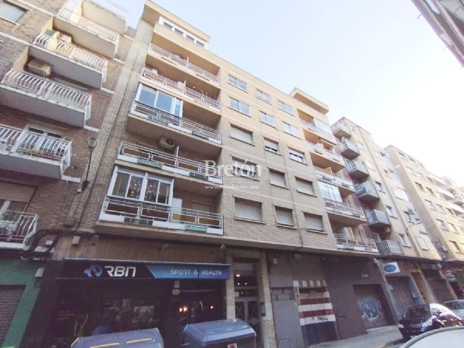  till salu parkering Avenida Valencia D.C. Zaragoza 1