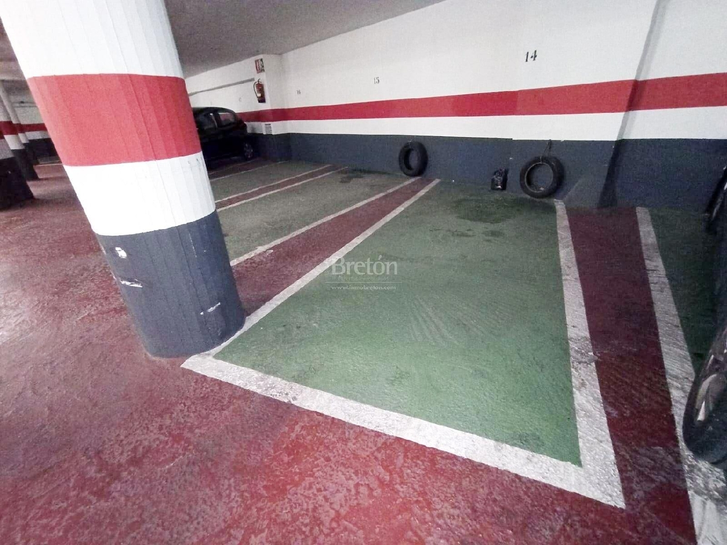  till salu parkering Avenida Valencia D.C. Zaragoza 7