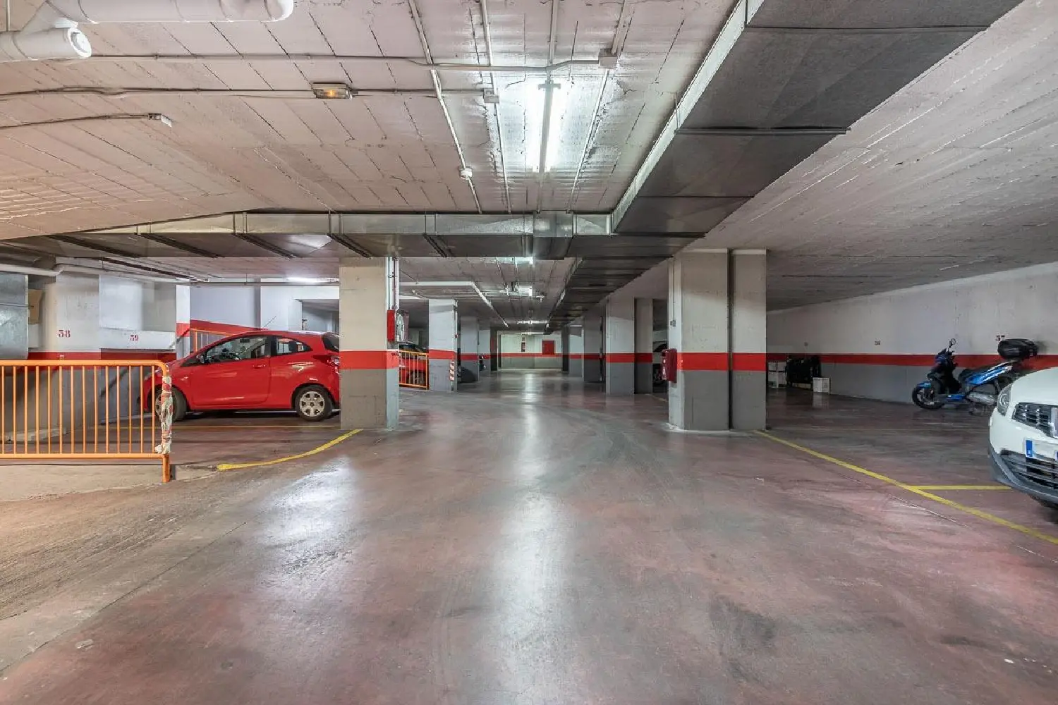 till salu parkering Beiro Vega De Granada 2