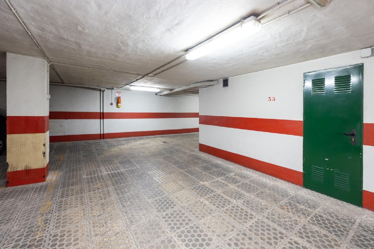  till salu parkering Beiro Vega De Granada 8