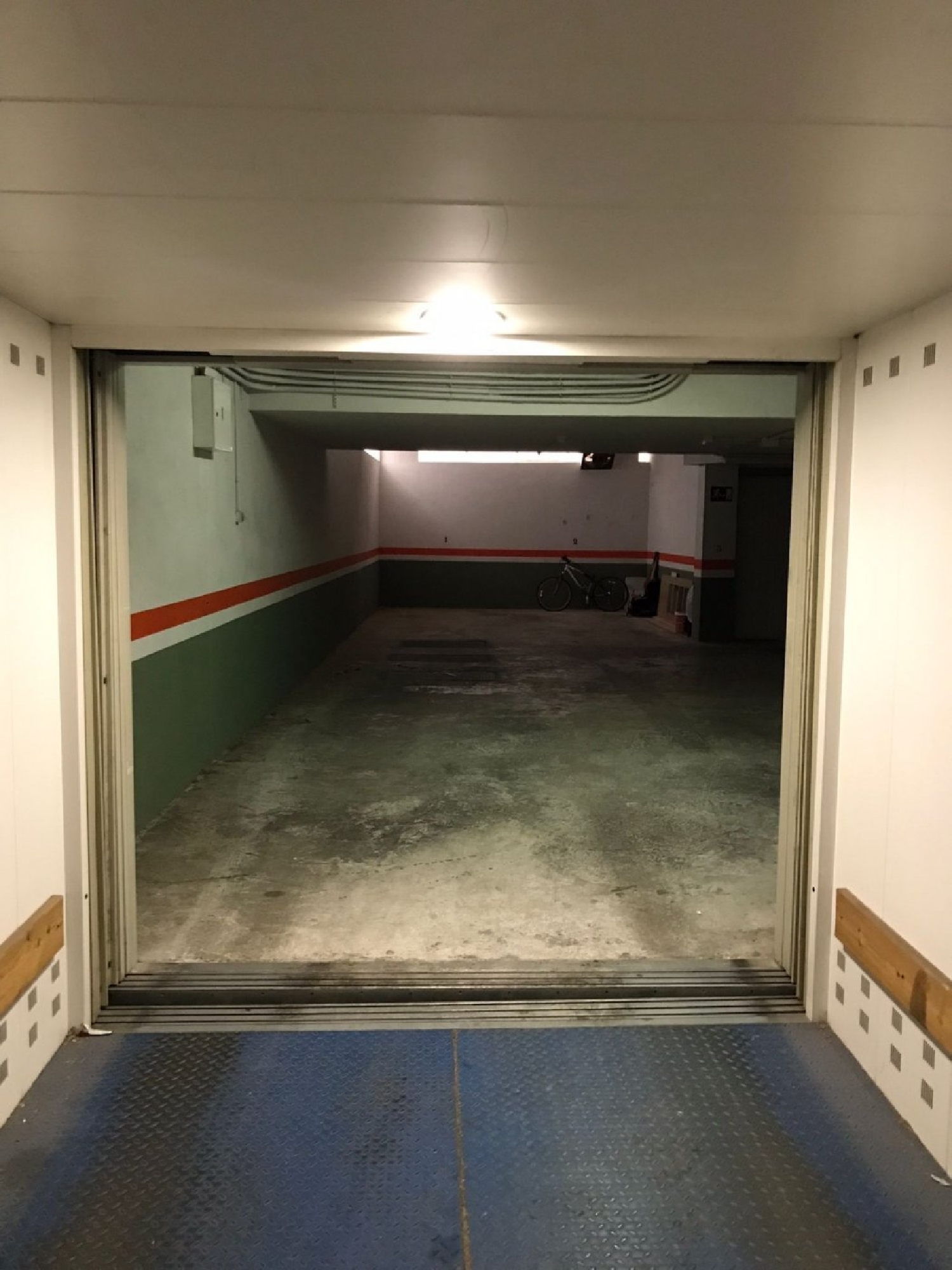  till salu lokal Belga Baja Oviedo 6