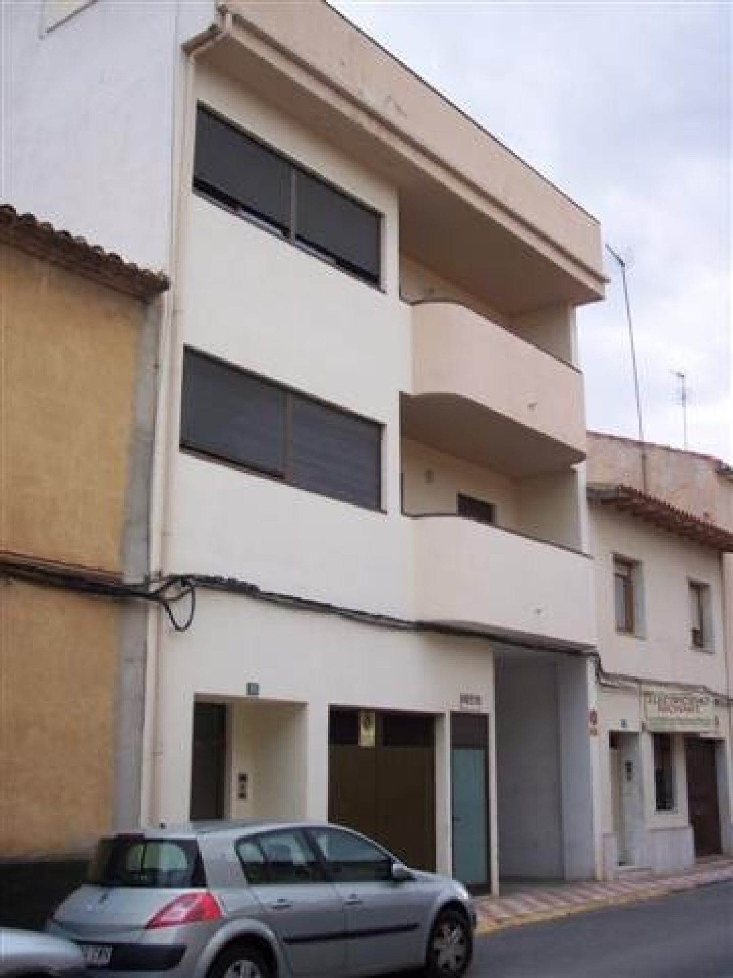 till salu parkering Casas Del Campillo Monte Ibérico Almansa 3