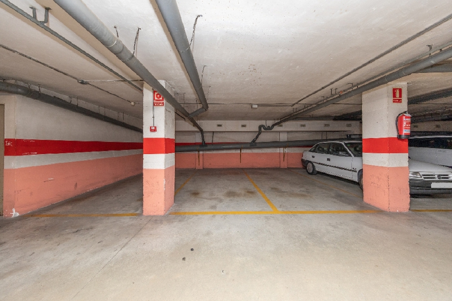 till salu parkering Centre 08222 Vallès Occidental 3