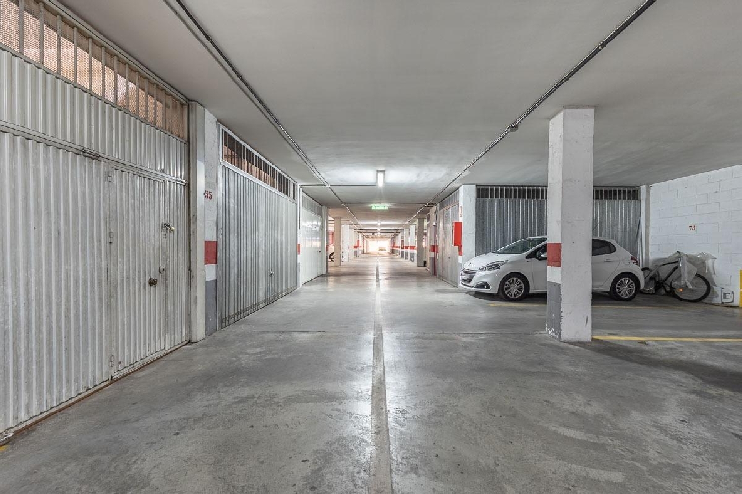  till salu parkering Chana Vega De Granada 6