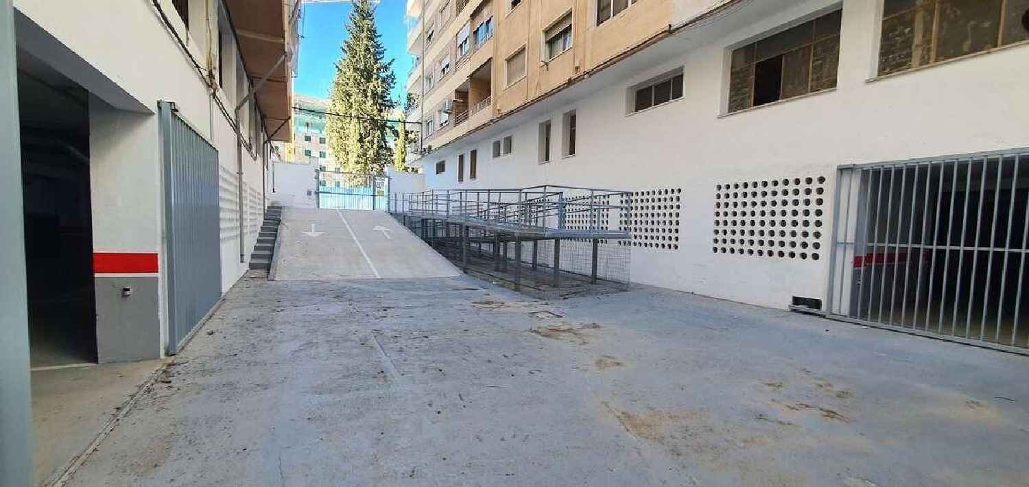  till salu parkering Chana - Parque Almunia - Caleta Vega De Granada 8